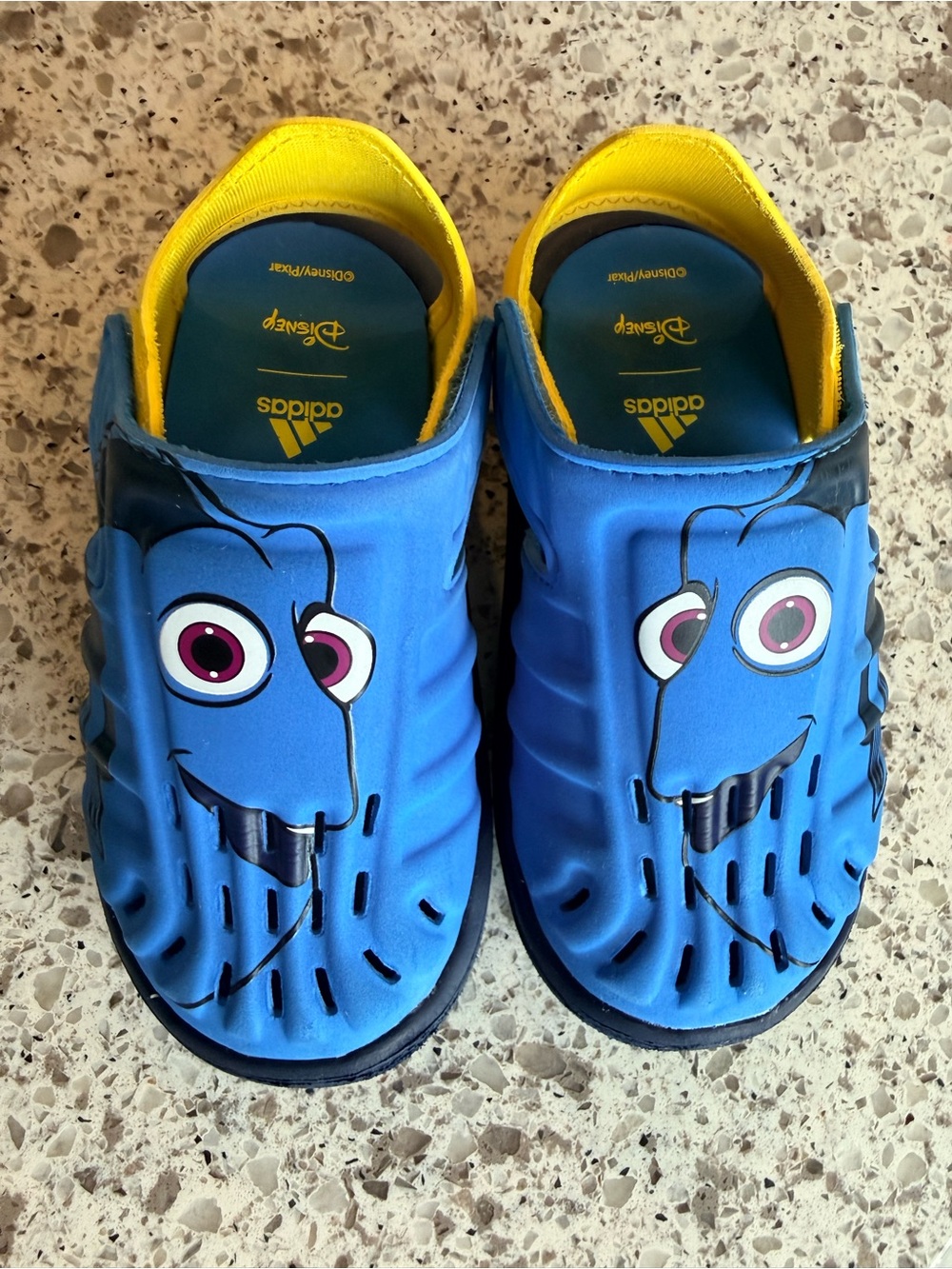 adidas Toddler size 8 Blue and Yellow Dory Waterproof Sandals